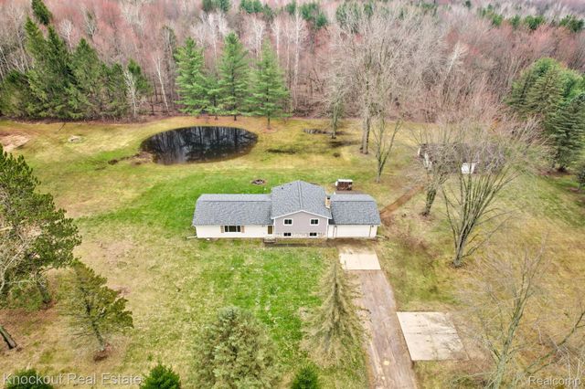 3467 Pebble Creek Drive, Vassar Township, MI 48768