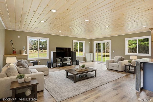 3467 Pebble Creek Drive, Vassar Township, MI 48768