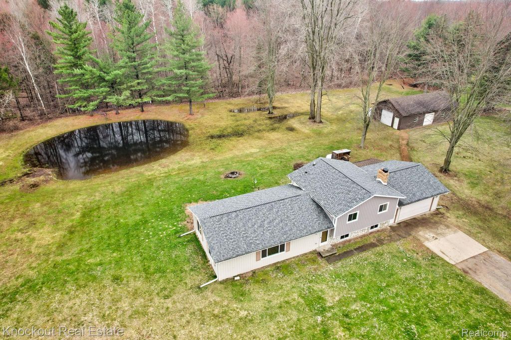 3467 Pebble Creek Drive, Vassar Township, MI 48768