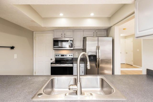 2439 Sutter Parkway, Dublin, OH 43016