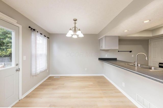 2439 Sutter Parkway, Dublin, OH 43016