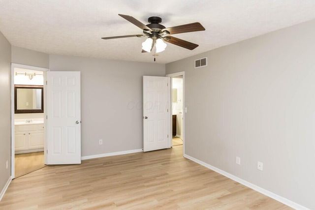 2439 Sutter Parkway, Dublin, OH 43016