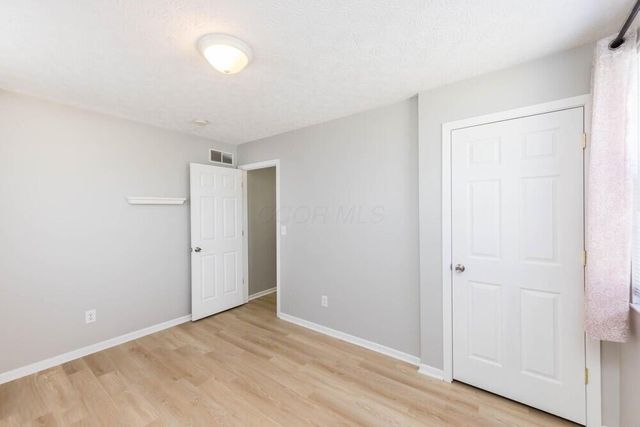 2439 Sutter Parkway, Dublin, OH 43016