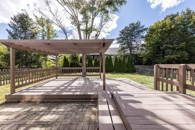 2439 Sutter Parkway, Dublin, OH 43016