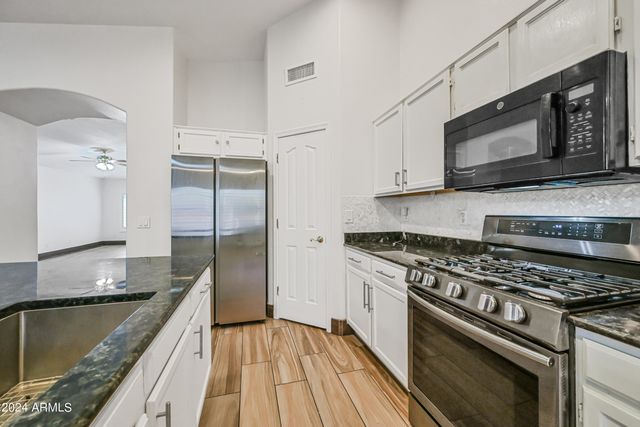 4436 E Mountain Sage Drive, Phoenix, AZ 85044