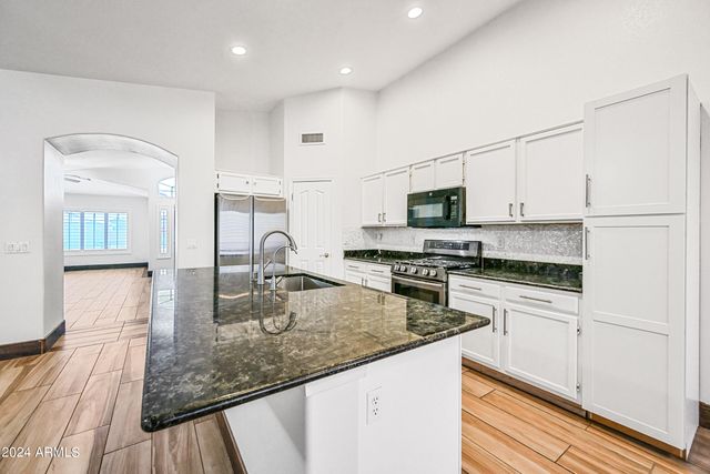 4436 E Mountain Sage Drive, Phoenix, AZ 85044