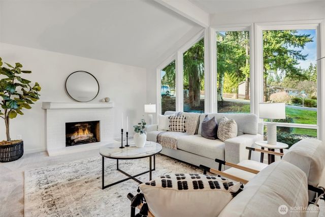 11725 NE 102nd Place, Kirkland, WA 98033