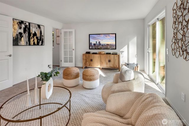 11725 NE 102nd Place, Kirkland, WA 98033