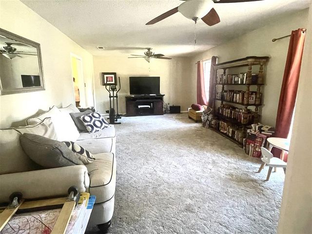 444 Andrus Lp, Lake Charles, LA 70611