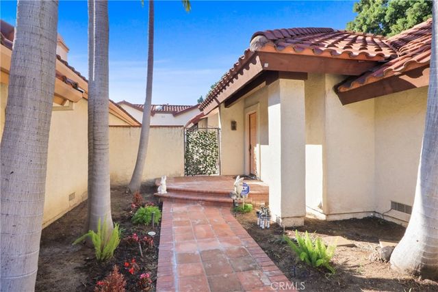 22 Fabriano, Irvine, CA 92620