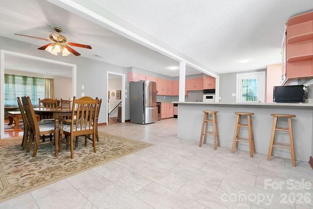 1482 Island Ford Road, Brevard, NC 28712