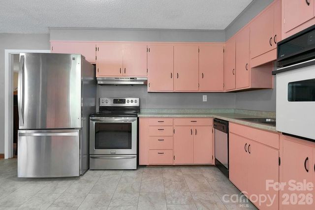 1482 Island Ford Road, Brevard, NC 28712