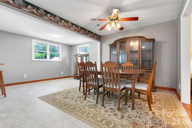 1482 Island Ford Road, Brevard, NC 28712