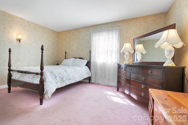 1482 Island Ford Road, Brevard, NC 28712