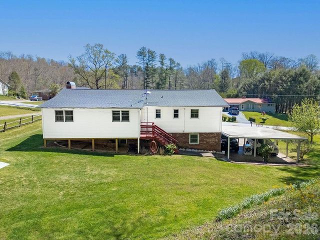 1482 Island Ford Road, Brevard, NC 28712