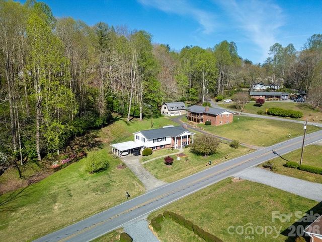 1482 Island Ford Road, Brevard, NC 28712