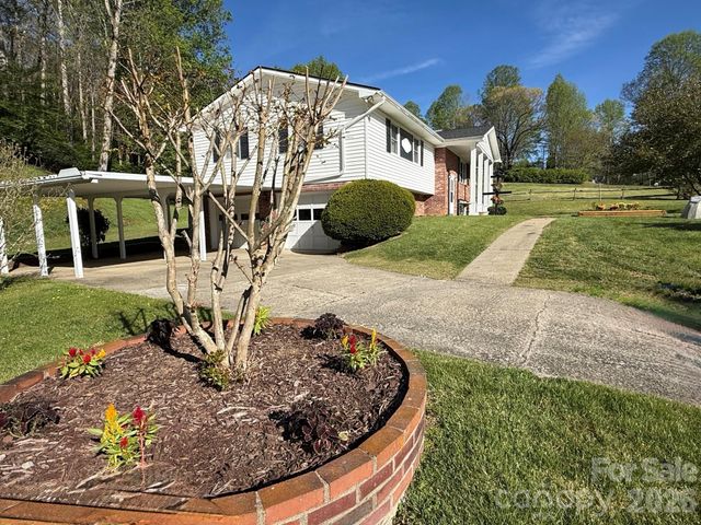 1482 Island Ford Road, Brevard, NC 28712