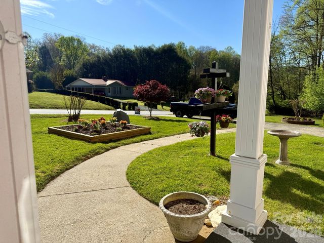 1482 Island Ford Road, Brevard, NC 28712