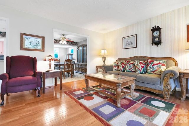 1482 Island Ford Road, Brevard, NC 28712