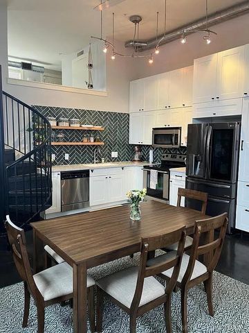 672 W 11 Mile Road, Royal Oak, MI 48067