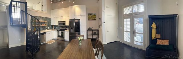 672 W 11 Mile Road, Royal Oak, MI 48067