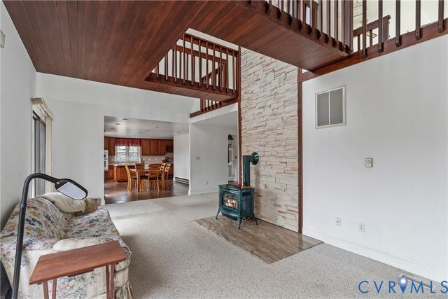 353 Farmers Dell Ln, Deltaville, VA 23043