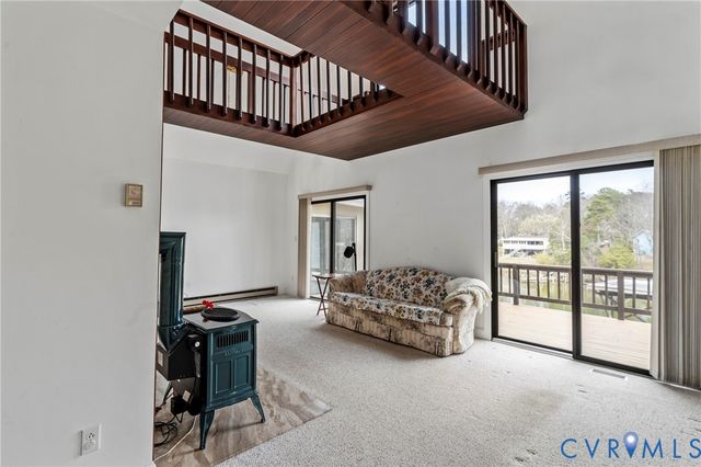 353 Farmers Dell Ln, Deltaville, VA 23043