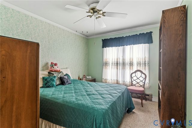 353 Farmers Dell Ln, Deltaville, VA 23043