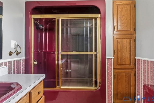 353 Farmers Dell Ln, Deltaville, VA 23043