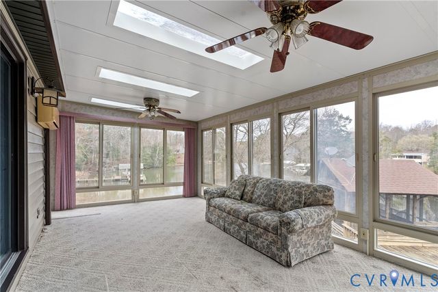 353 Farmers Dell Ln, Deltaville, VA 23043