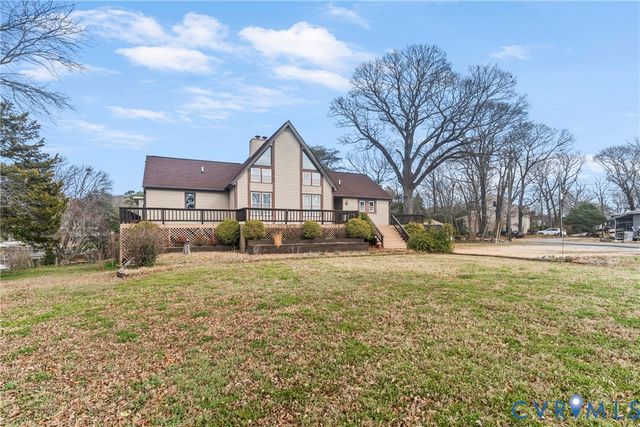 353 Farmers Dell Ln, Deltaville, VA 23043