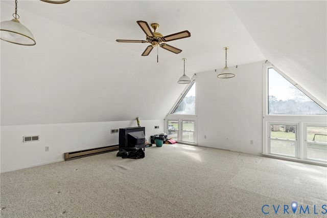 353 Farmers Dell Ln, Deltaville, VA 23043