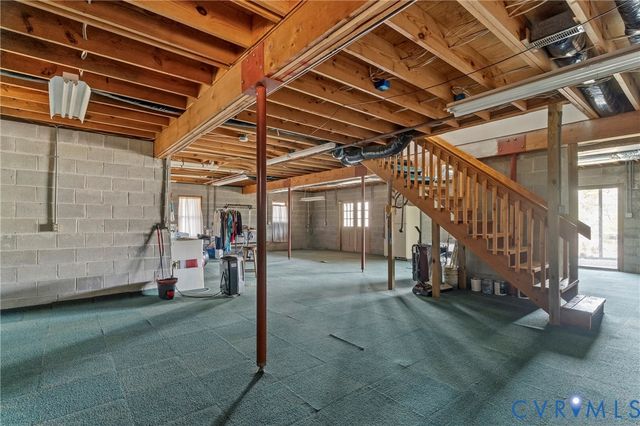 353 Farmers Dell Ln, Deltaville, VA 23043