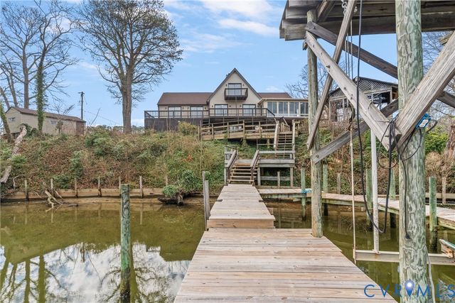 353 Farmers Dell Ln, Deltaville, VA 23043