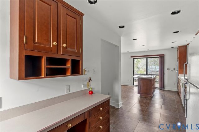 353 Farmers Dell Ln, Deltaville, VA 23043