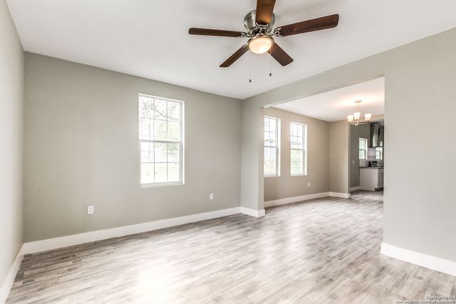 941 W MYRTLE ST, San Antonio, TX 78212