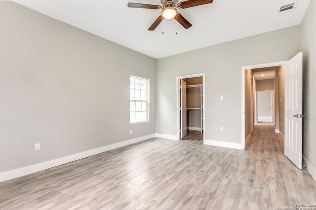 941 W MYRTLE ST, San Antonio, TX 78212