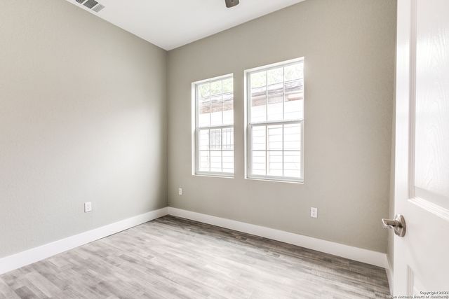 941 W MYRTLE ST, San Antonio, TX 78212