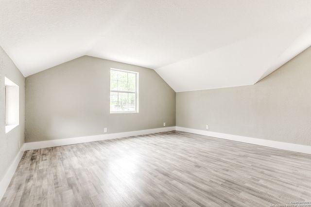 941 W MYRTLE ST, San Antonio, TX 78212