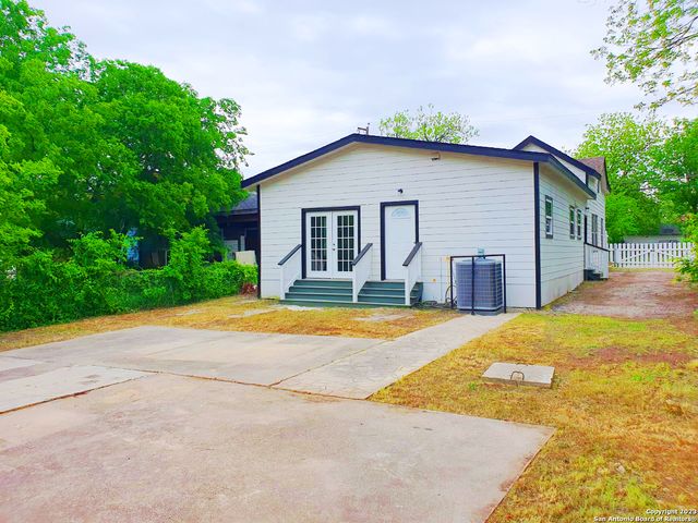 941 W MYRTLE ST, San Antonio, TX 78212