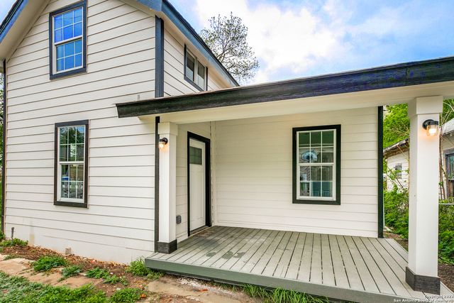 941 W MYRTLE ST, San Antonio, TX 78212