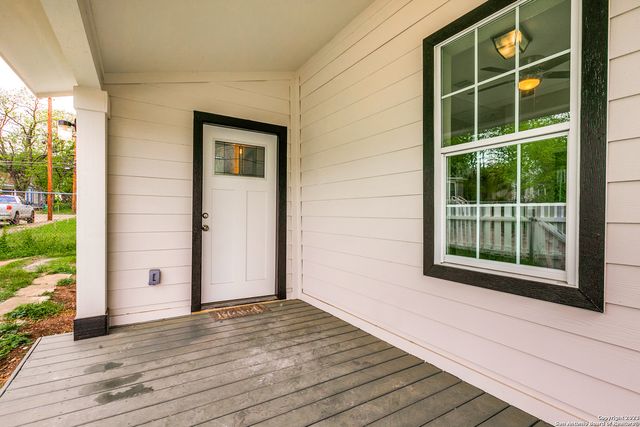 941 W MYRTLE ST, San Antonio, TX 78212