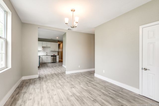 941 W MYRTLE ST, San Antonio, TX 78212