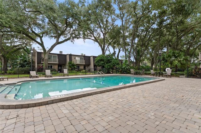 3714 CARROLLBROOK ROAD, Tampa, FL 33618