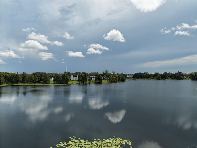 3714 CARROLLBROOK ROAD, Tampa, FL 33618