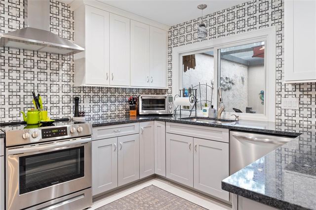 3714 CARROLLBROOK ROAD, Tampa, FL 33618