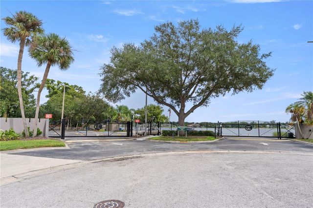 3714 CARROLLBROOK ROAD, Tampa, FL 33618