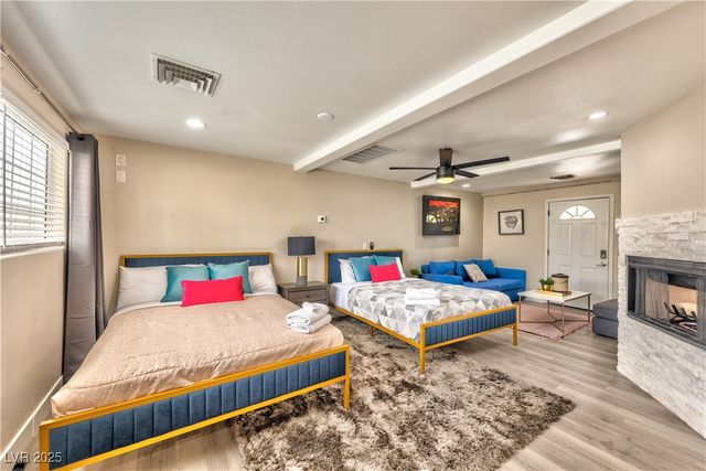 3784 Pama Lane, Las Vegas, NV 89120