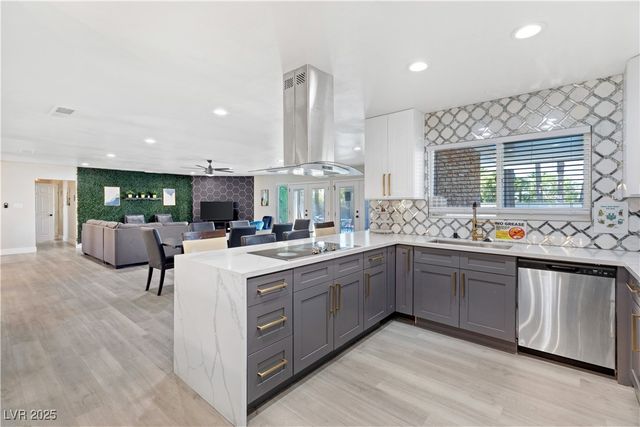 3784 Pama Lane, Las Vegas, NV 89120