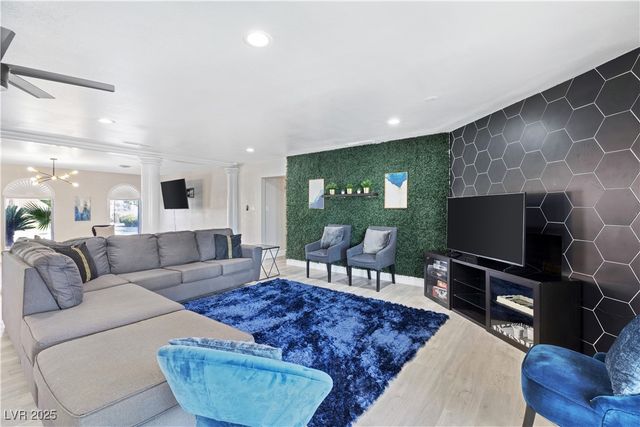 3784 Pama Lane, Las Vegas, NV 89120